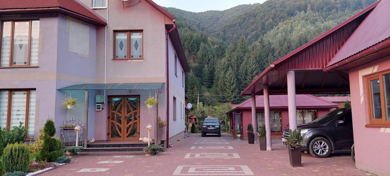 Садиба Квітка Карпат Ruska Mokra Bagian luar foto